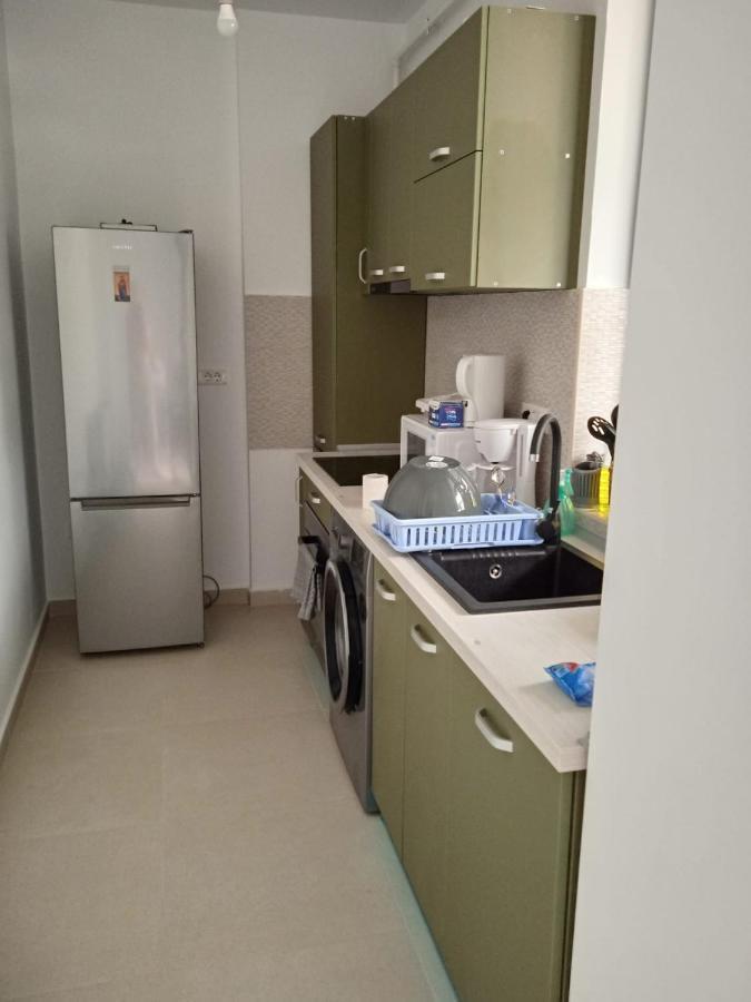 Deluxe 2 Bedroom Apartment With Balcony And Private Parking Bragadiru Екстер'єр фото