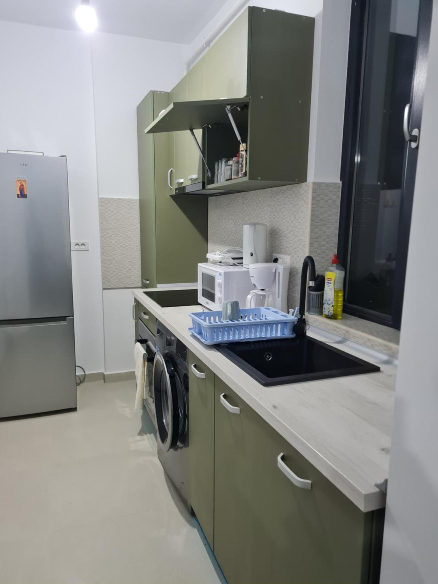 Deluxe 2 Bedroom Apartment With Balcony And Private Parking Bragadiru Екстер'єр фото